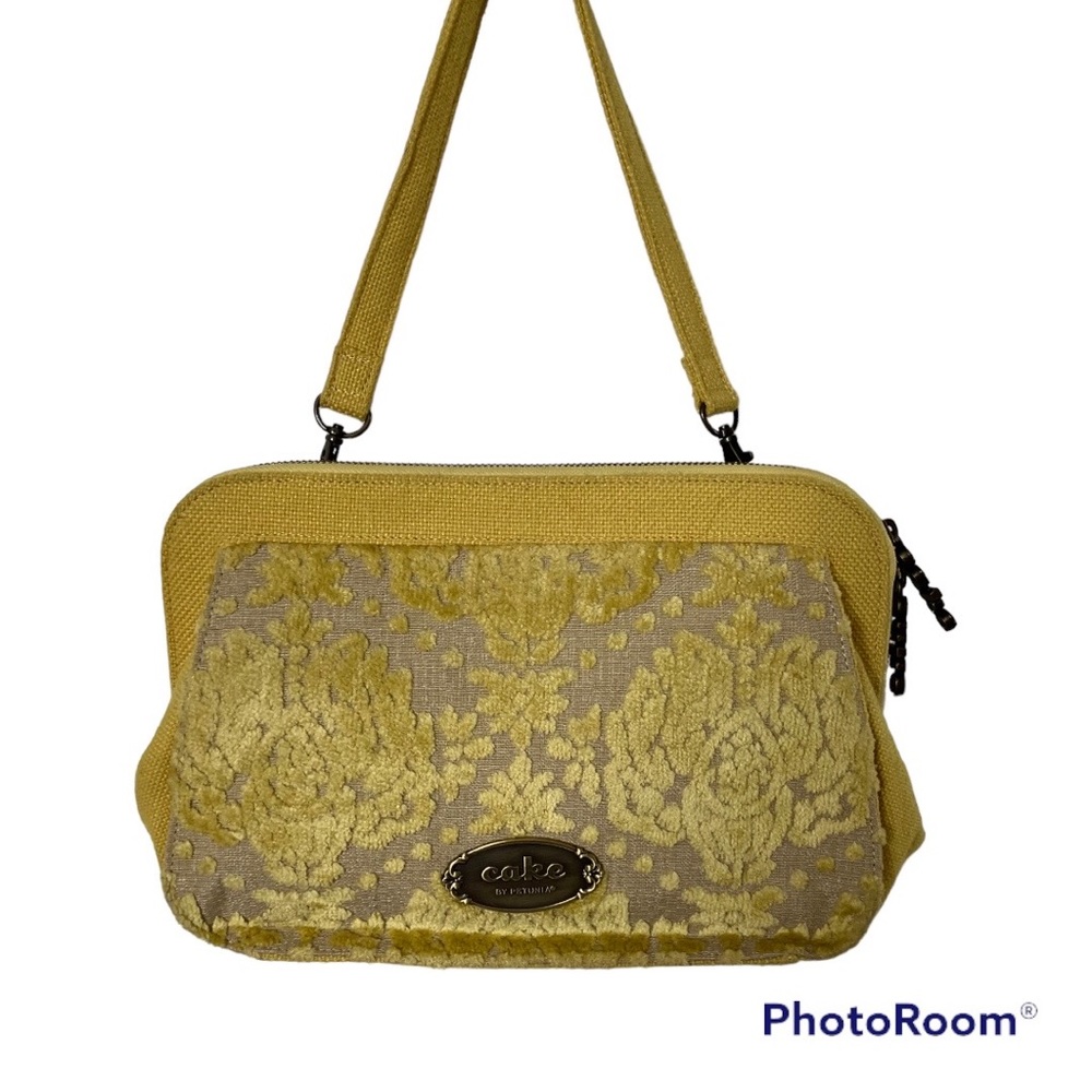 Petunia Pickle Bottom Clutch